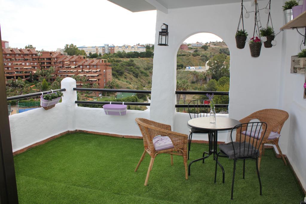 Апартаменти Apartamento Turistico Pueblo Evita Бенальмадена Екстер'єр фото