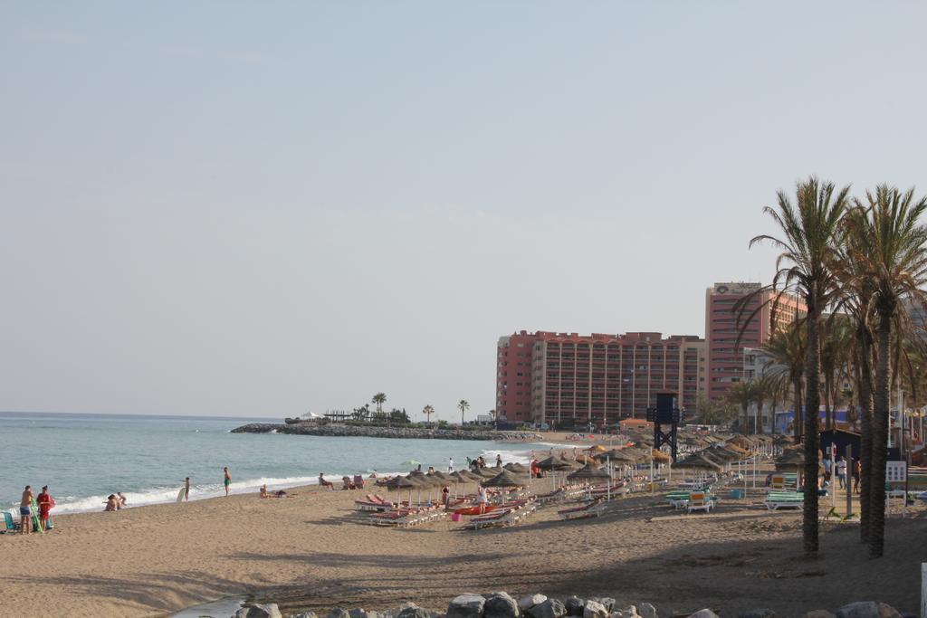 Апартаменти Apartamento Turistico Pueblo Evita Бенальмадена Екстер'єр фото