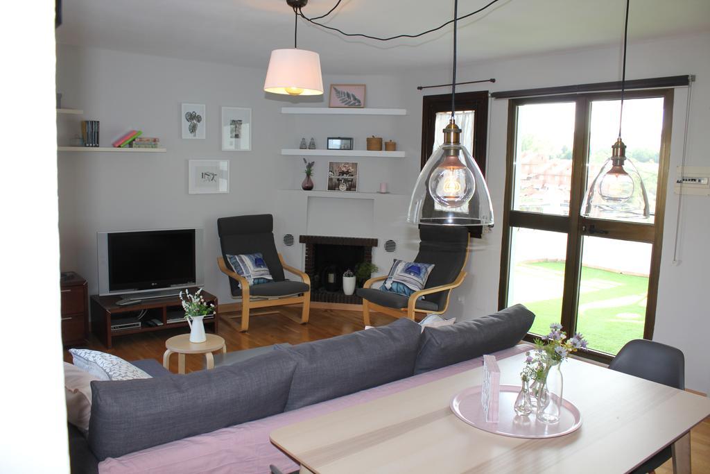 Апартаменти Apartamento Turistico Pueblo Evita Бенальмадена Екстер'єр фото